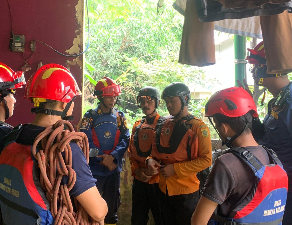 Main di Pinggir Kali, Bocah 3 Tahun di Cibinong Hilang Terbawa Arus
