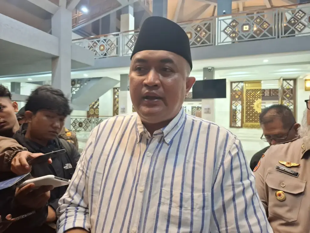 Usai Diterjang Angin Kencang, Bupati Bogor Pastikan Stadion Pakansari Tetap Beroperasi