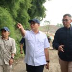 Ketua DPRD Dampingi Bupati Bogor Sidak Perizinan Perumahan di Sukamakmur