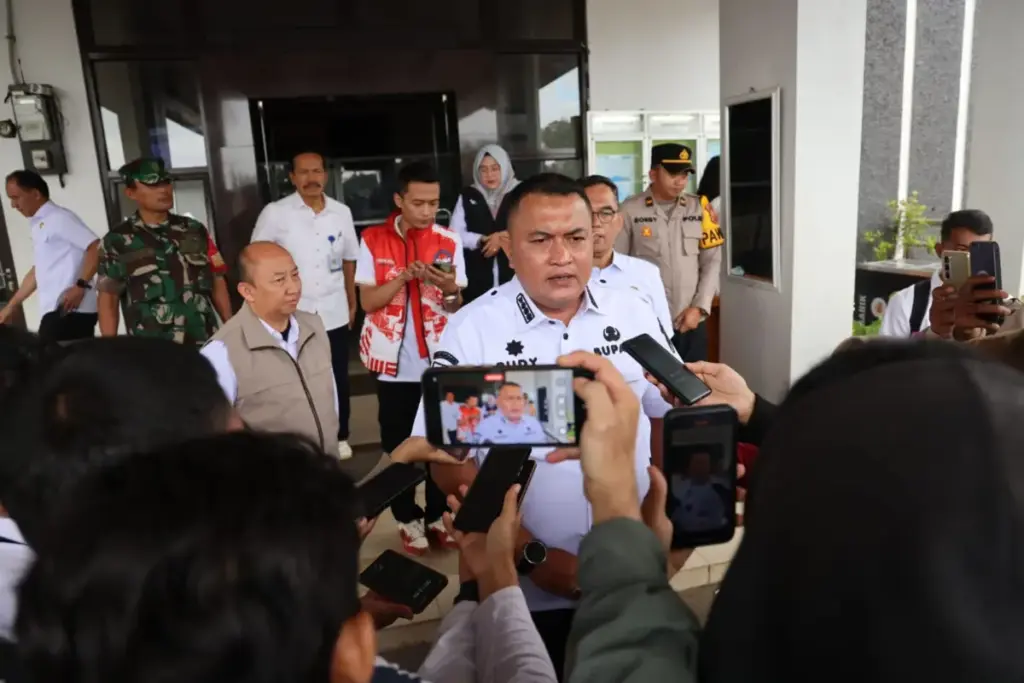 Bupati Bogor Ingatkan Partai Politik: Pasang Atribut Boleh, Asal Tak Rusak Estetika