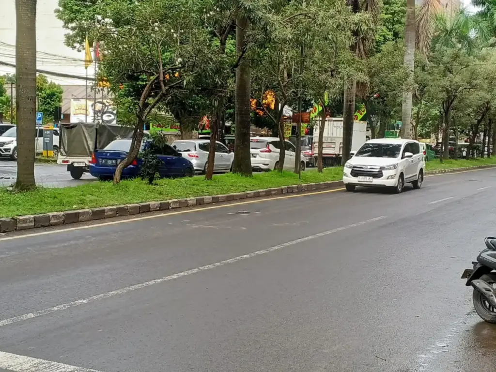 Jalan Licin Makan Korban, Warga Desak Pemkot Bogor Perbaikan Jalan KH Abdullah bin Nuh