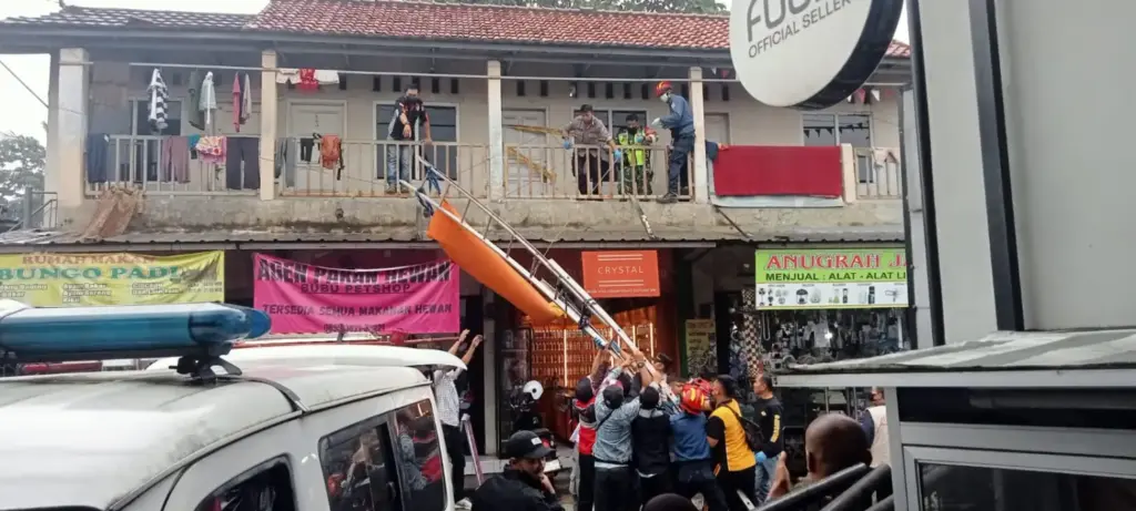 Bau Menyengat dari Kontrakan, Warga Kaget Temukan Pria 48 Tahun Tak Bernyawa