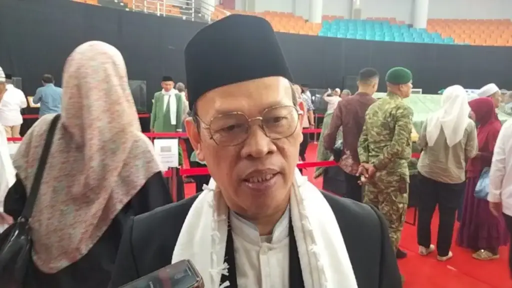 Warga Bogor Terharu Bisa Cium Imamah Rasulullah SAW