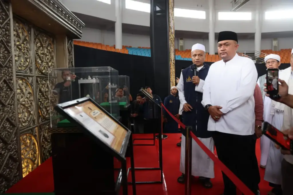 Bupati Bogor Resmikan Pameran Artefak Rasulullah SAW, Gratis untuk Masyarakat