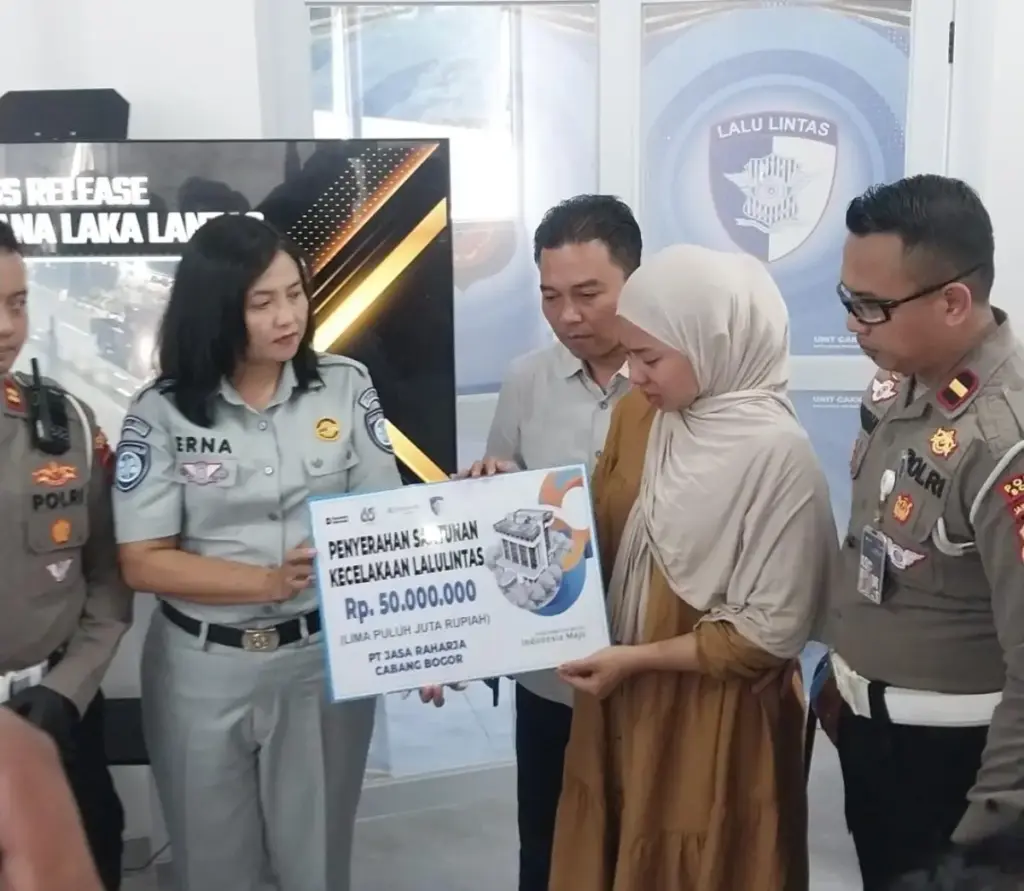 Jasa Raharja Berikan Santuan Rp 50 Juta untuk Korban Kecelakaan Maut di Cibinong