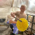 Di Balik Gurihnya Kerupuk Mie Kuning, Asa Saepudin Tak Pernah Padam