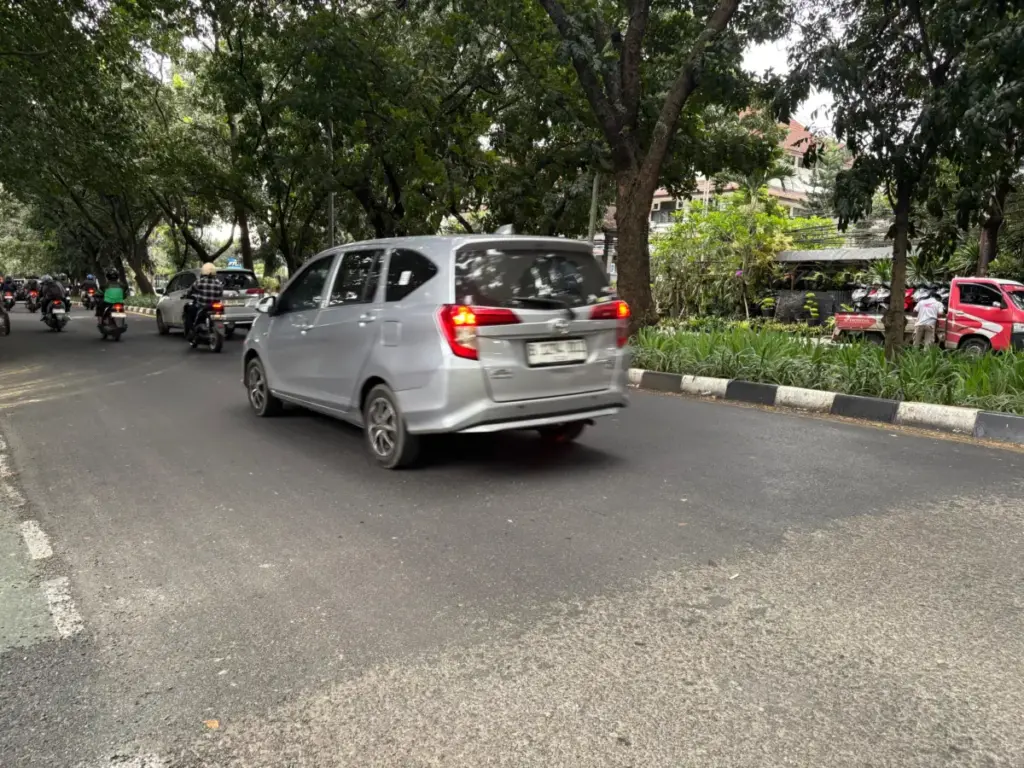 Wali Kota Bogor Ajak Warga Laporkan Jalan Berlubang, Pemkot Siap Perbaiki Secepatnya