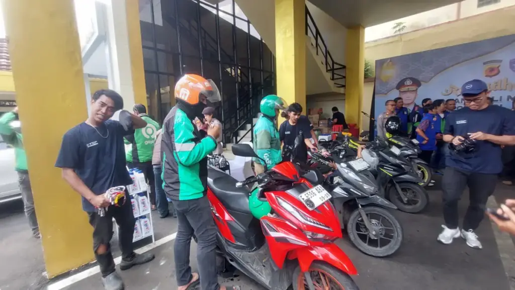 Polresta Bogor Kota Ajak Ojol Ganti Oli dan Cek Rem Gratis Jelang Lebaran