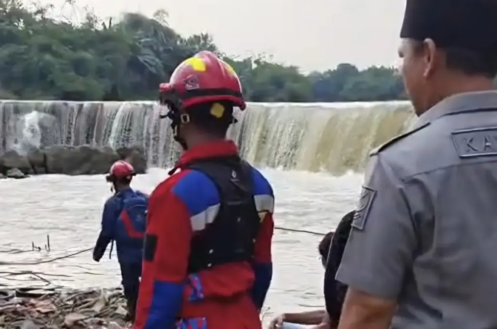 Dua Remaja Tenggelam di Curug Parigi, Tim SAR Lakukan Pencarian Intensif