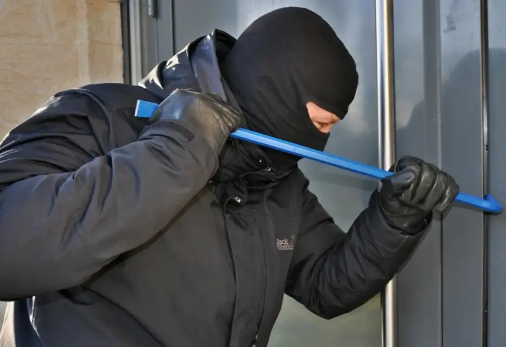 SMPN 22 Kota Bogor Dibobol Maling, Laptop hingga Uang Tunai Raib