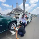 Dishub Tindak Tegas Parkir Liar di Pakansari, Kendaran Digembok hingga Diderek