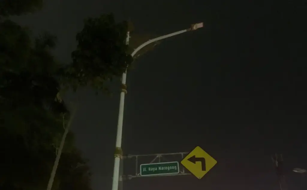 PJU Jalan Narogong Padam Lama, Pemprov Jabar Dinilai Lamban Tuntaskan Perbaikan