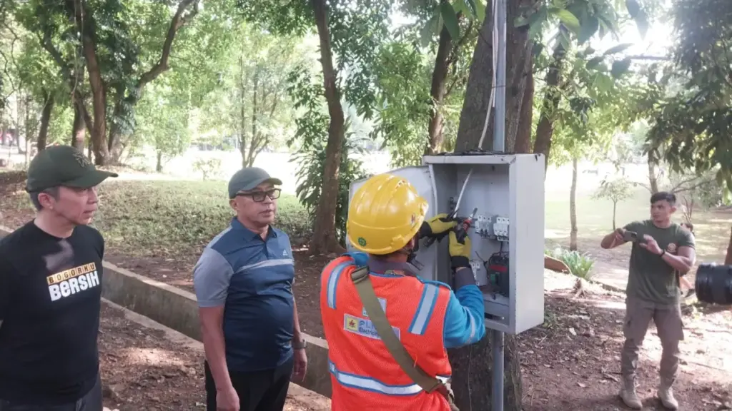 Sidak di Taman Heulang, PLN Temukan Aliran Listrik Ilegal ke Lapak PKL
